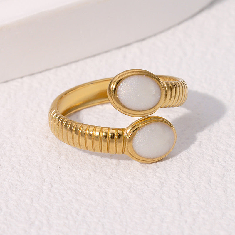 Cleo Ring