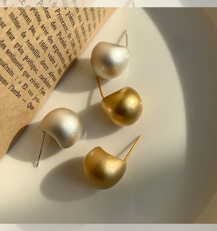 Tammie Stud Earrings